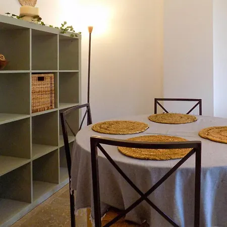 Apartament Turistico Elcano *
